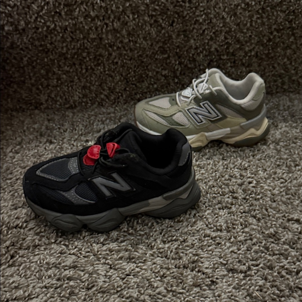 New Balance Kids' Black and Cream Sneakers